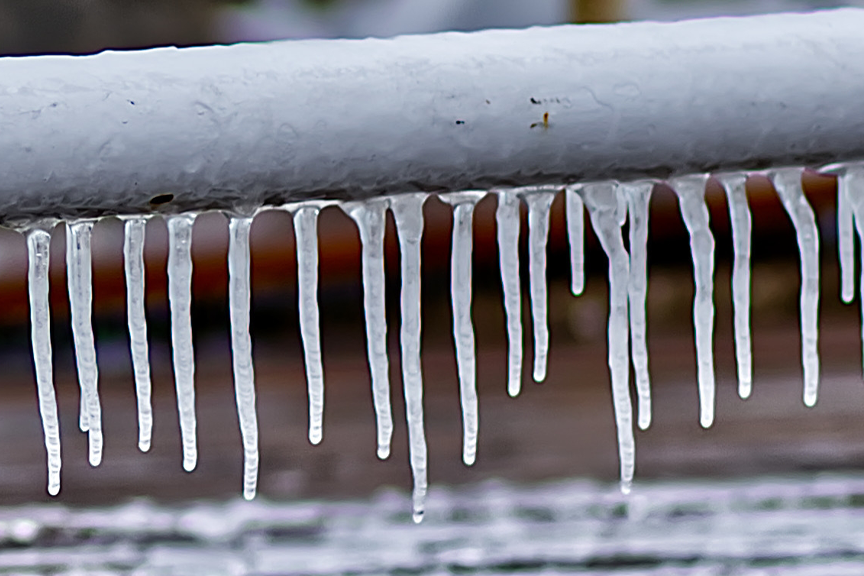 How to Prevent, Recognize, and React to Frozen Water Pipes